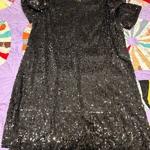 Vine & Love Black Sequin Short Sleeve Dress